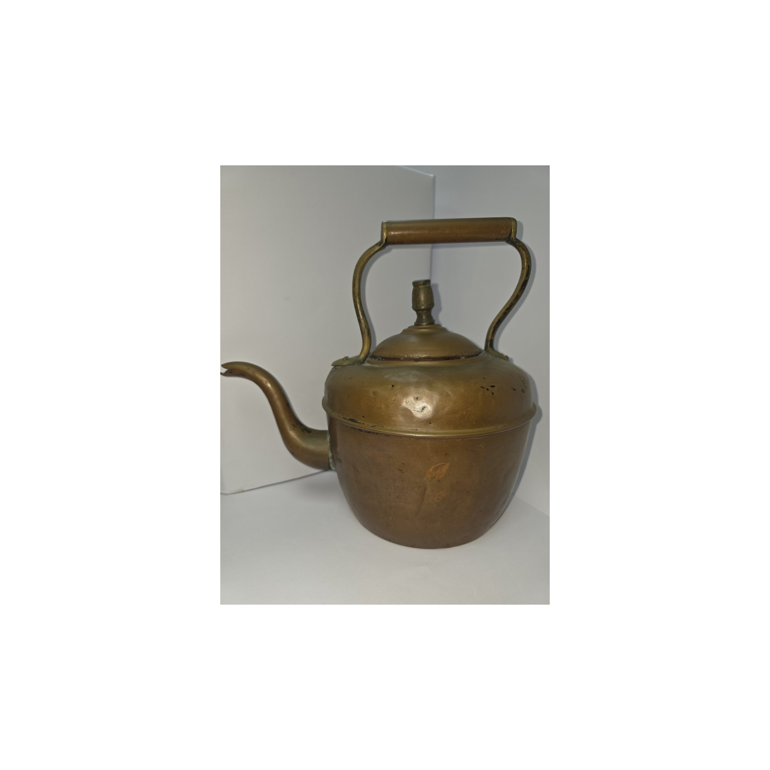 Tetera de cobre y bronce antigua